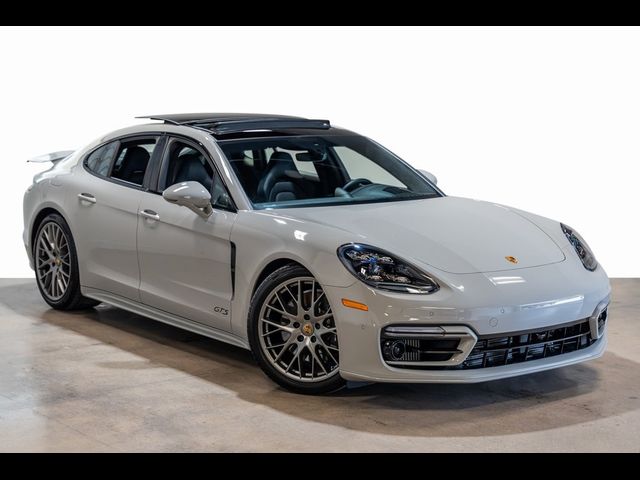 2023 Porsche Panamera GTS