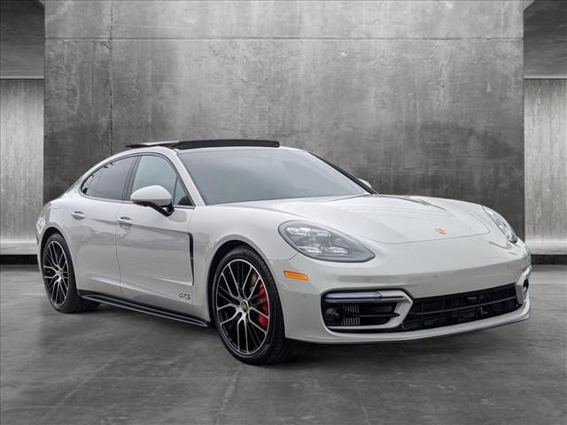 2023 Porsche Panamera GTS