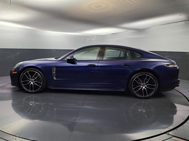 2023 Porsche Panamera 