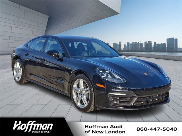 2023 Porsche Panamera 4