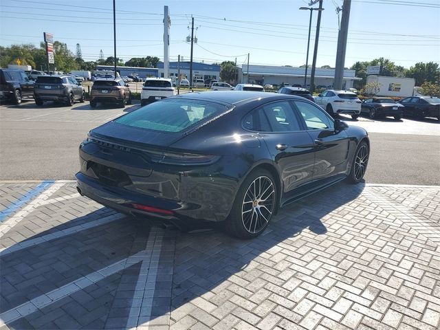 2023 Porsche Panamera 