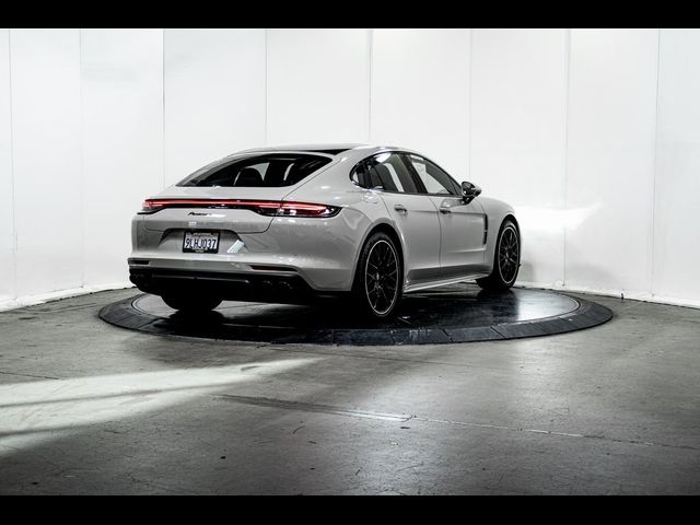 2023 Porsche Panamera Platinum Edition