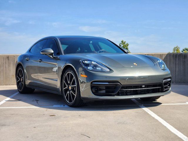 2023 Porsche Panamera Platinum Edition