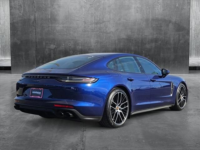 2023 Porsche Panamera Platinum Edition