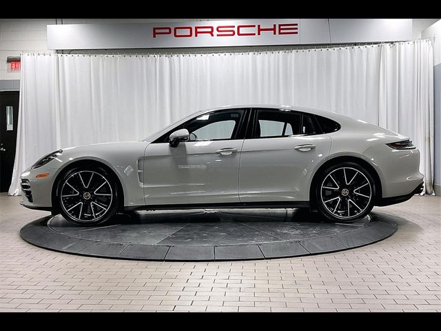 2023 Porsche Panamera Turbo S