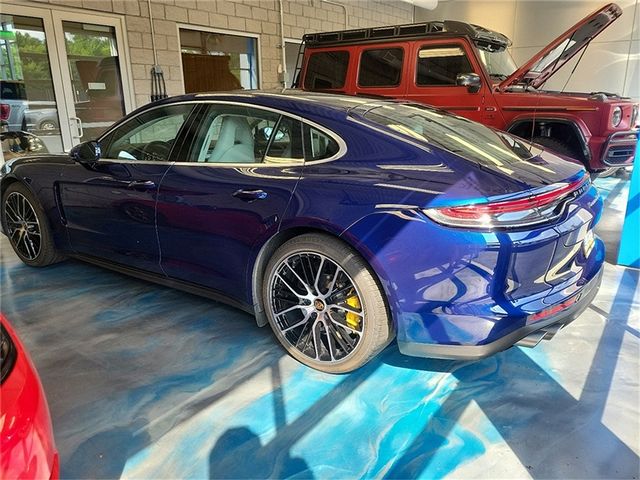 2023 Porsche Panamera Turbo S