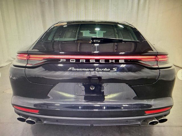 2023 Porsche Panamera Turbo S Executive