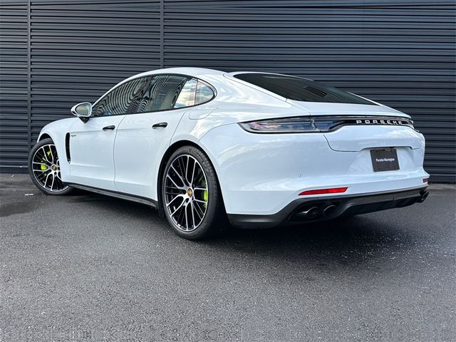 2023 Porsche Panamera 