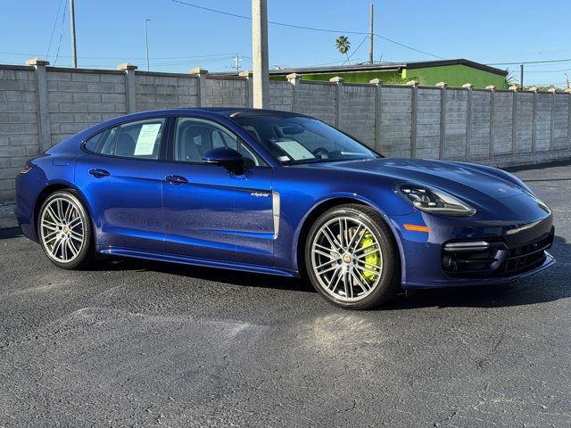 2023 Porsche Panamera E-Hybrid 4