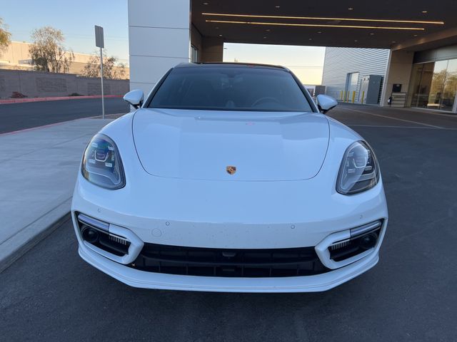 2023 Porsche Panamera 