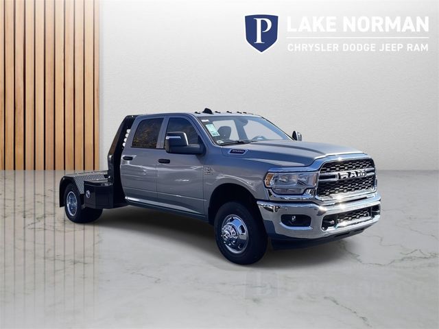 2023 Ram 3500 Tradesman