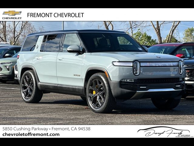 2023 Rivian R1S Adventure