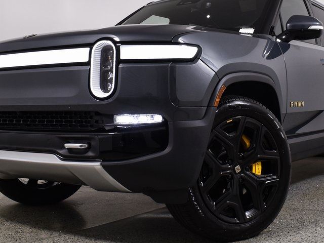 2023 Rivian R1S Adventure