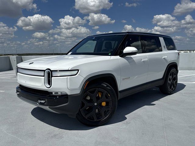 2023 Rivian R1S Adventure