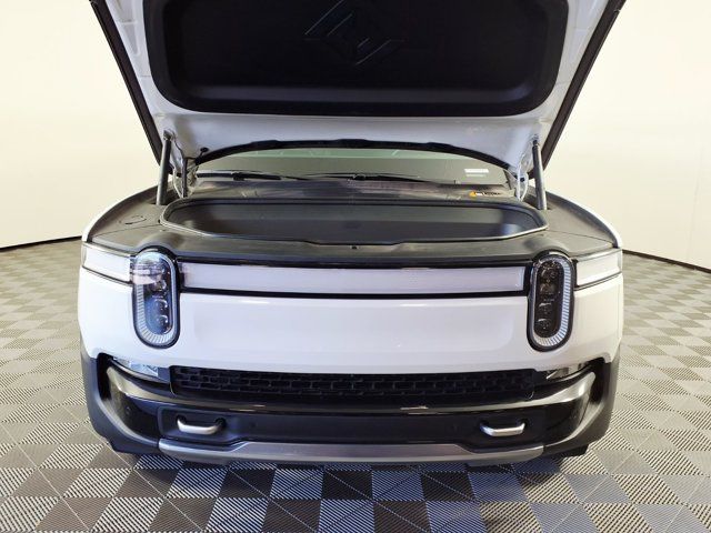 2023 Rivian R1S Adventure