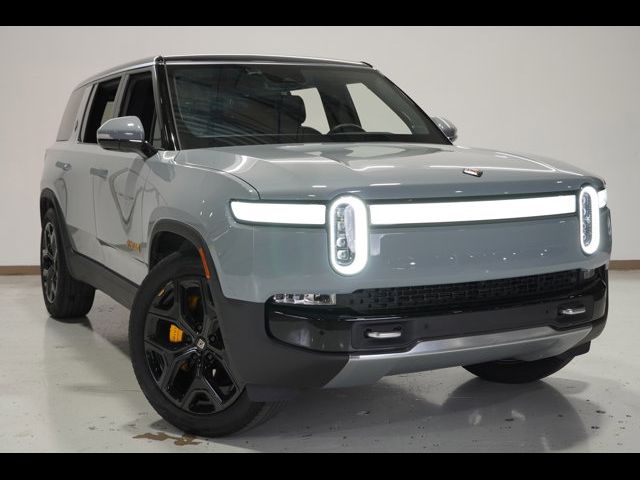 2023 Rivian R1S Adventure