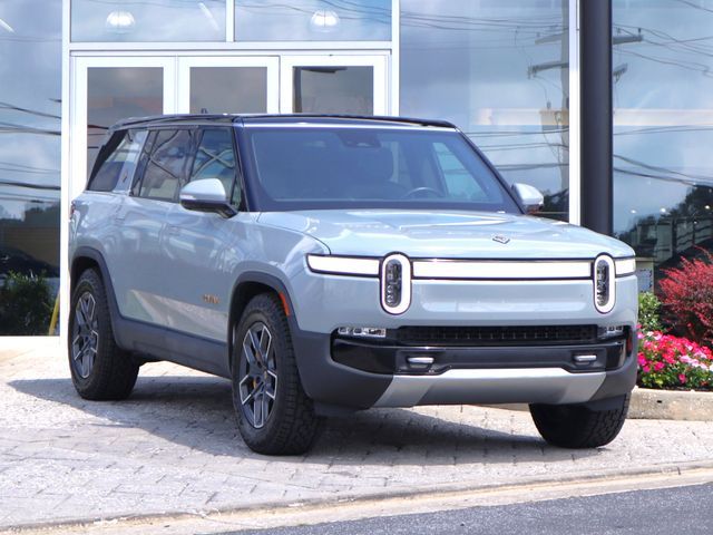 2023 Rivian R1S Adventure
