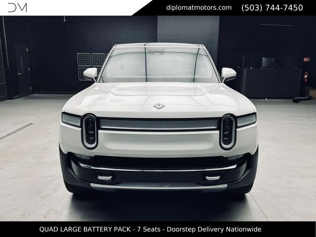 2023 Rivian R1S Adventure