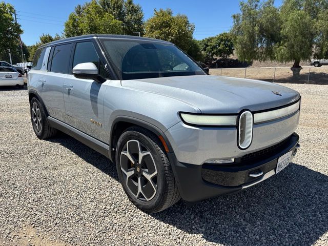 2023 Rivian R1S Adventure