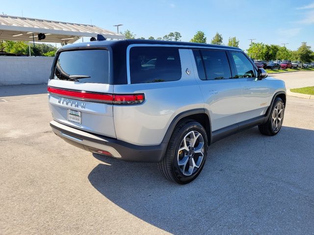 2023 Rivian R1S Adventure