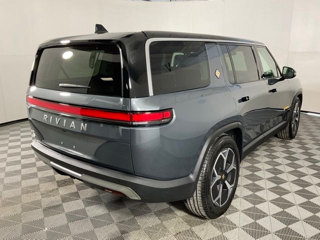 2023 Rivian R1S Adventure