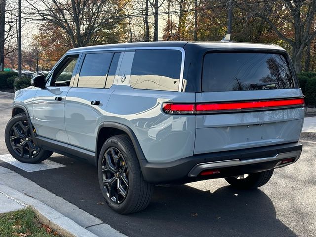 2023 Rivian R1S Adventure