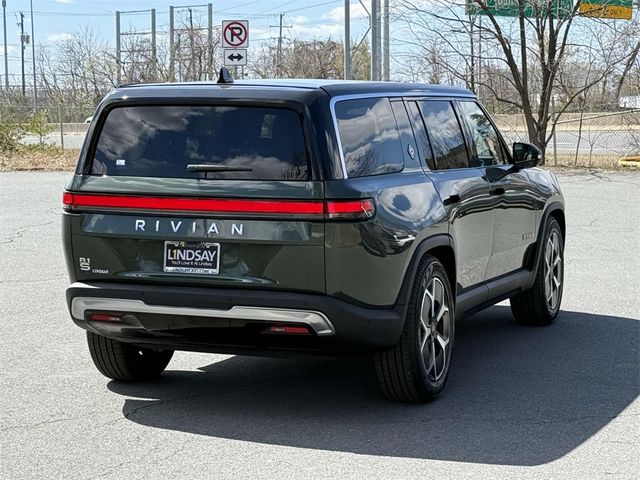 2023 Rivian R1S Adventure