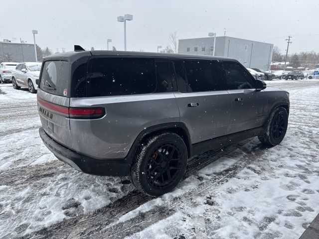 2023 Rivian R1S Adventure