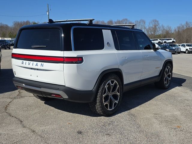 2023 Rivian R1S Adventure