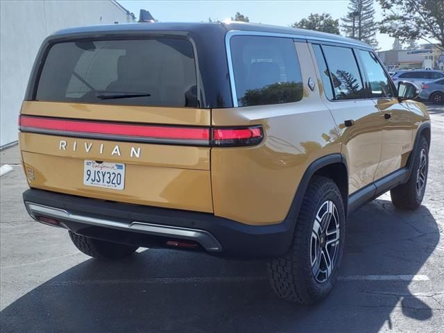 2023 Rivian R1S Adventure