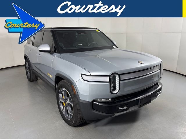 2023 Rivian R1S Adventure