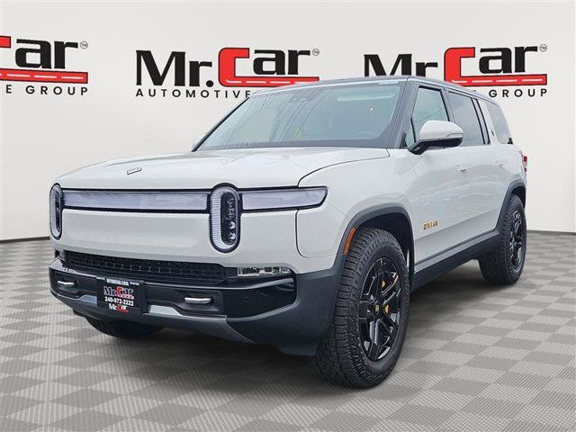 2023 Rivian R1S Adventure