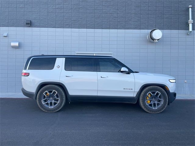 2023 Rivian R1S Adventure