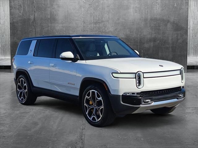 2023 Rivian R1S Adventure