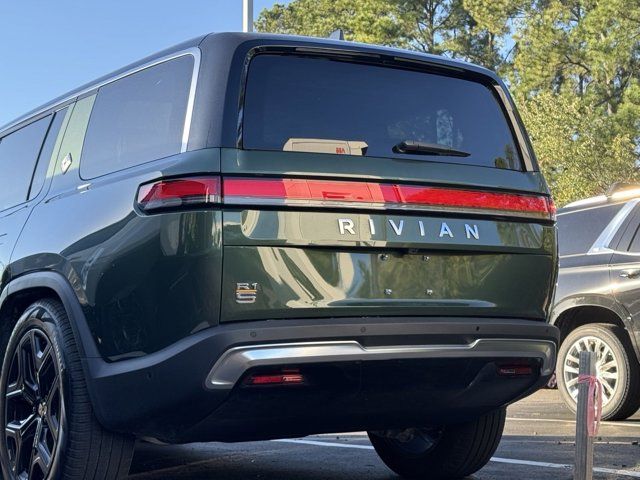 2023 Rivian R1S Adventure