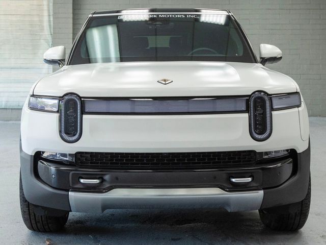 2023 Rivian R1S Adventure