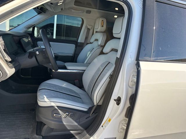 2023 Rivian R1S Launch Edition