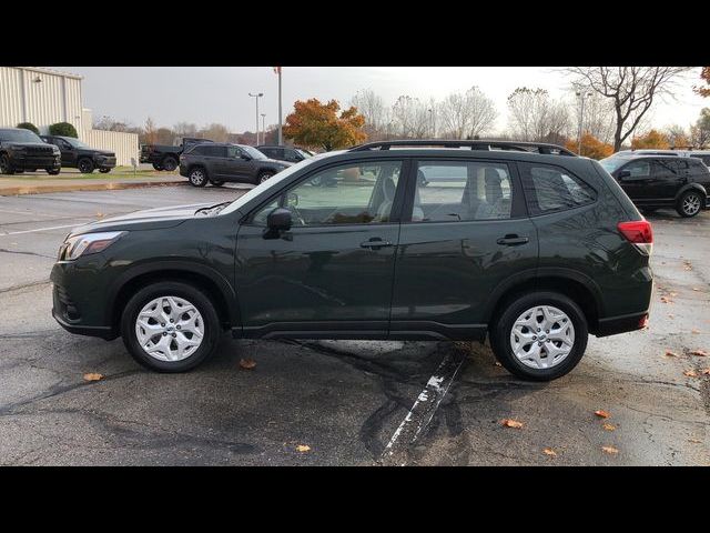 2023 Subaru Forester Base