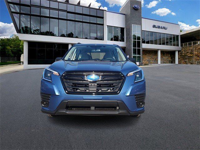 2023 Subaru Forester Base