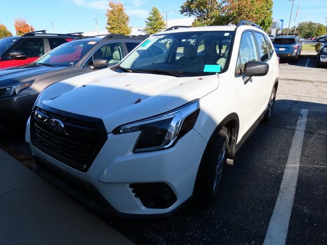 2023 Subaru Forester Base