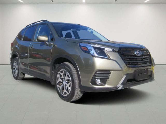 2023 Subaru Forester Premium