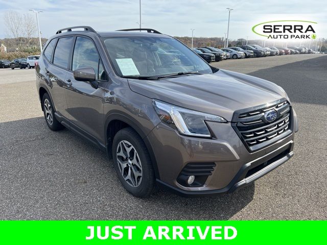 2023 Subaru Forester Premium