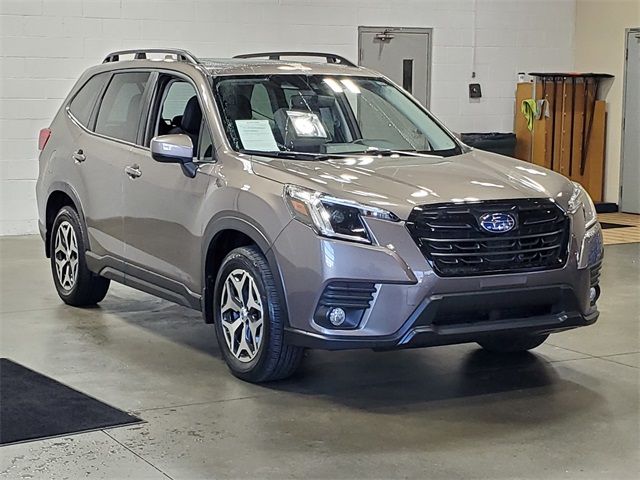 2023 Subaru Forester Premium