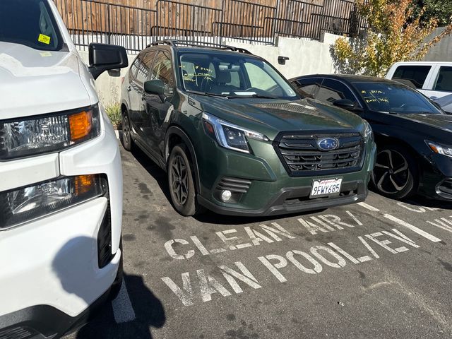 2023 Subaru Forester Premium