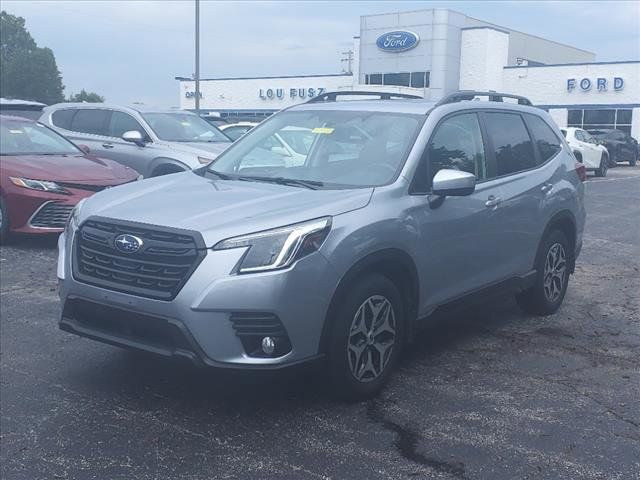 2023 Subaru Forester Premium