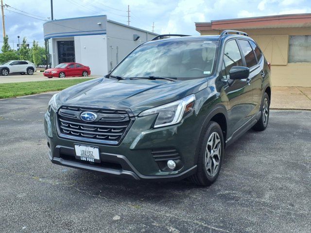 2023 Subaru Forester Premium