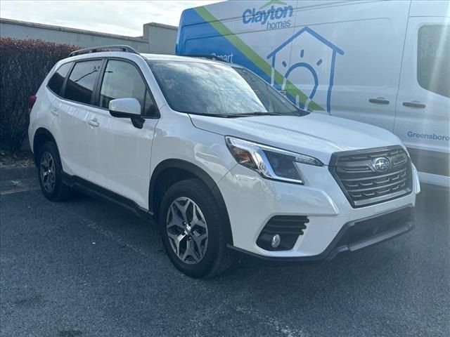 2023 Subaru Forester Premium