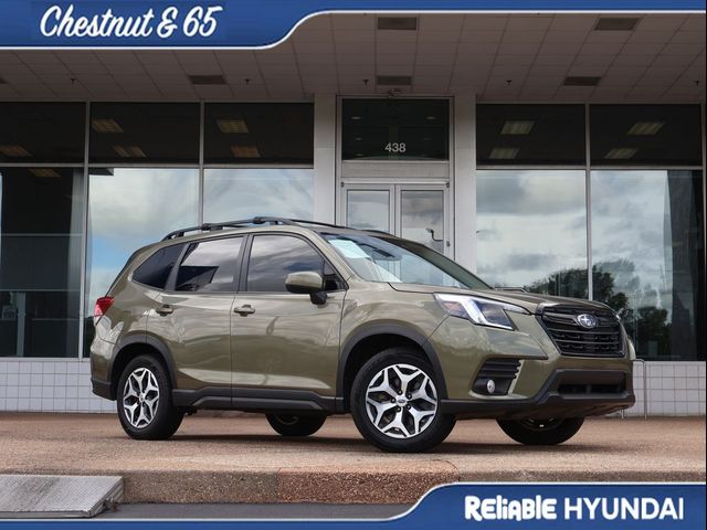 2023 Subaru Forester Premium