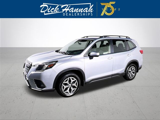 2023 Subaru Forester Premium