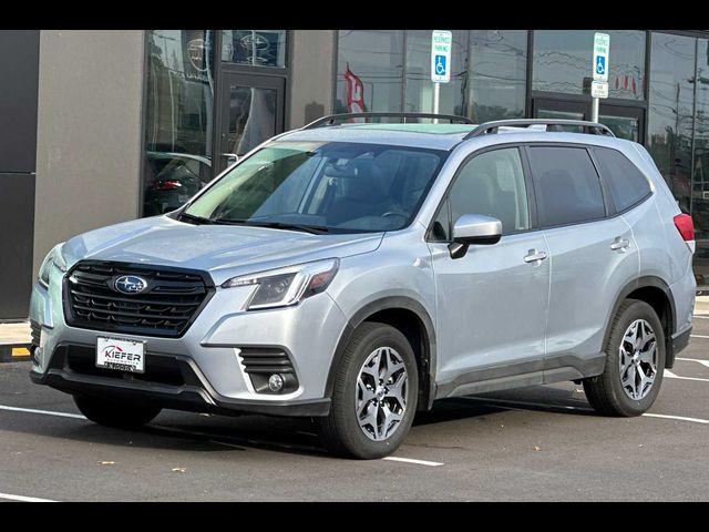 2023 Subaru Forester Premium